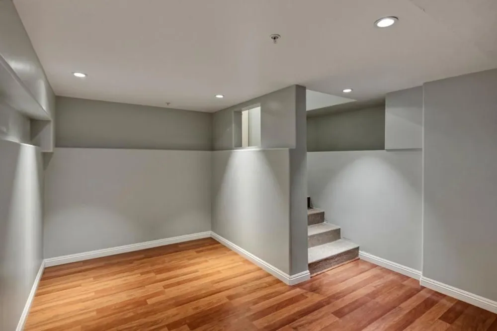 730 S El Monte Avenue Los Altos, CA 94022