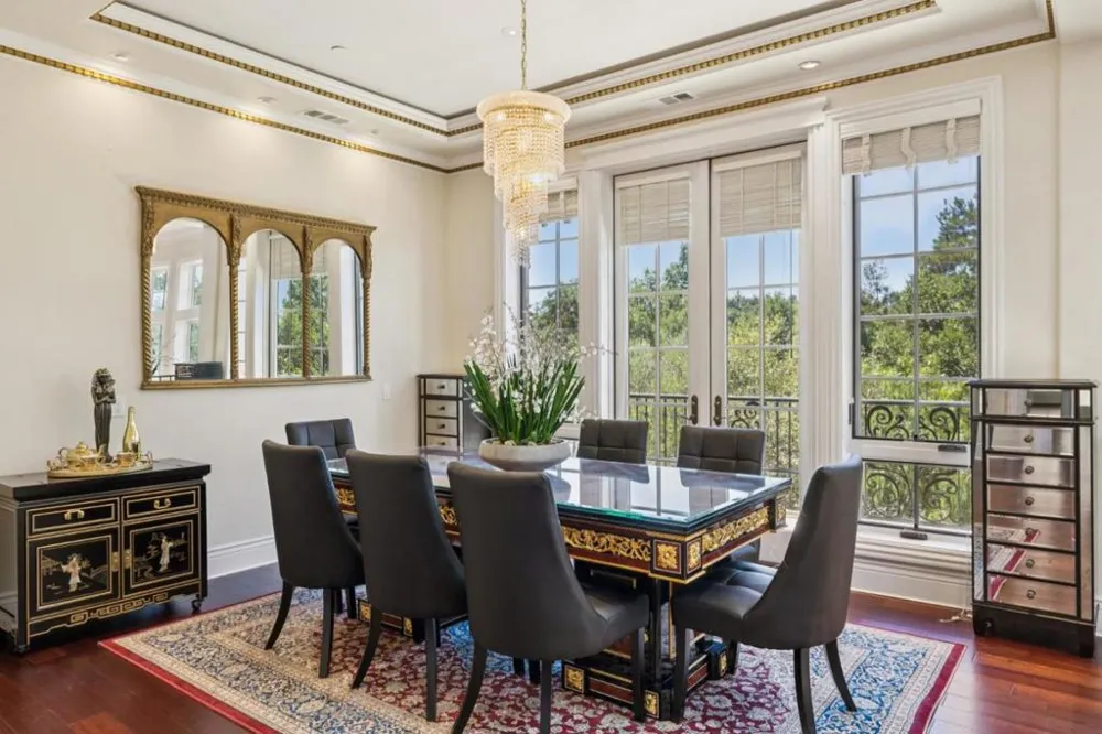 730 S El Monte Avenue Los Altos, CA 94022