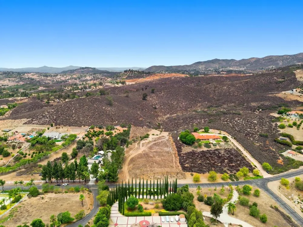 14788 Presilla Dr Jamul, CA 91935