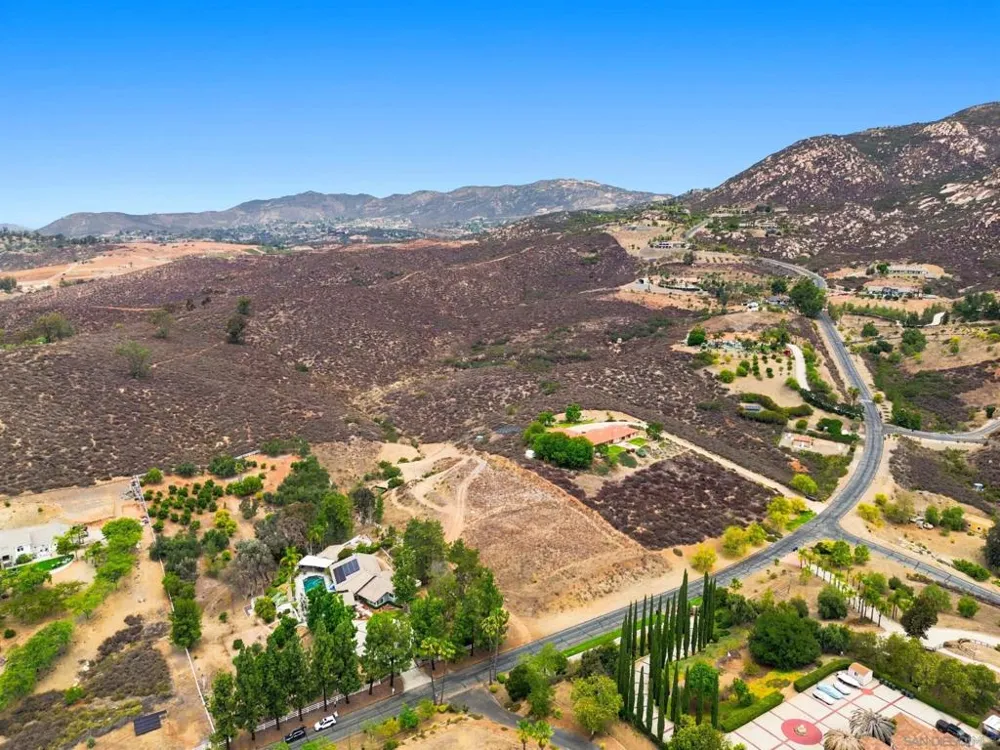 14788 Presilla Dr Jamul, CA 91935