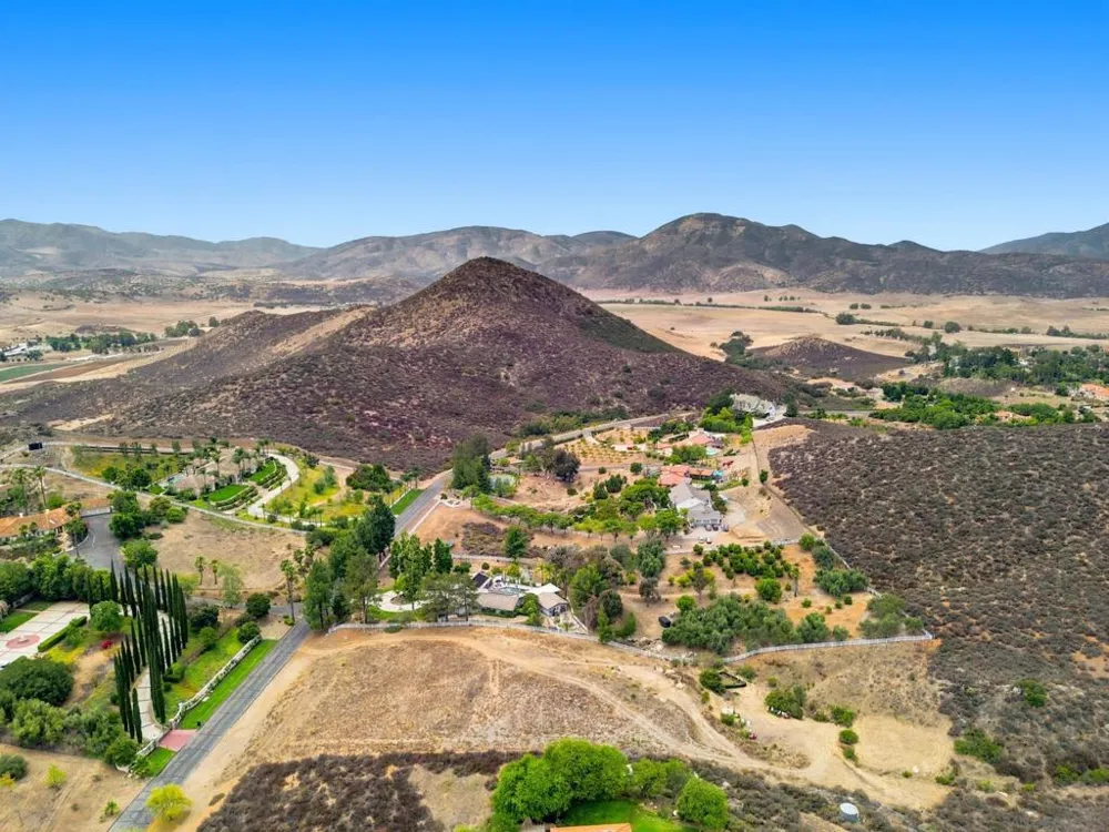 14788 Presilla Dr Jamul, CA 91935