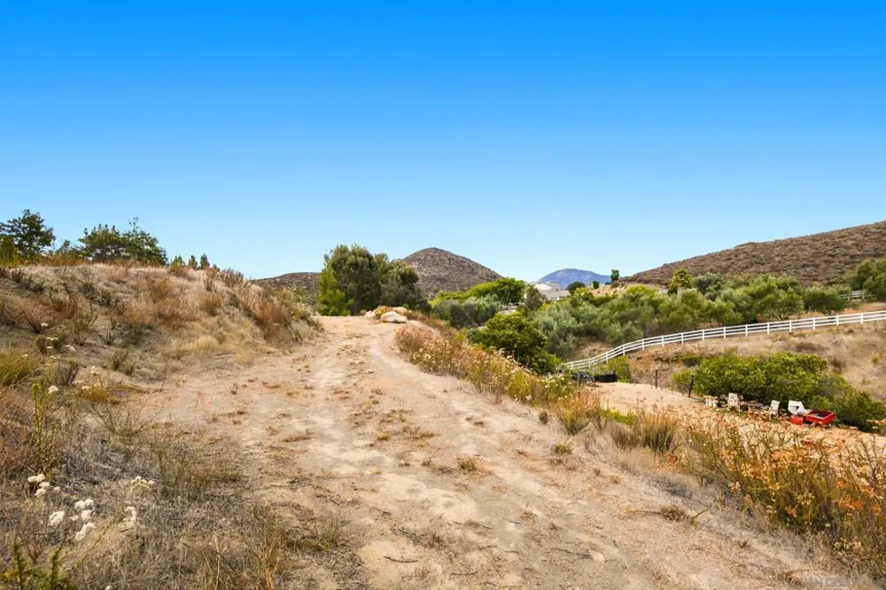 14788 Presilla Dr Jamul, CA 91935