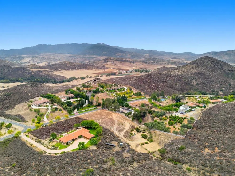 14788 Presilla Dr Jamul, CA 91935