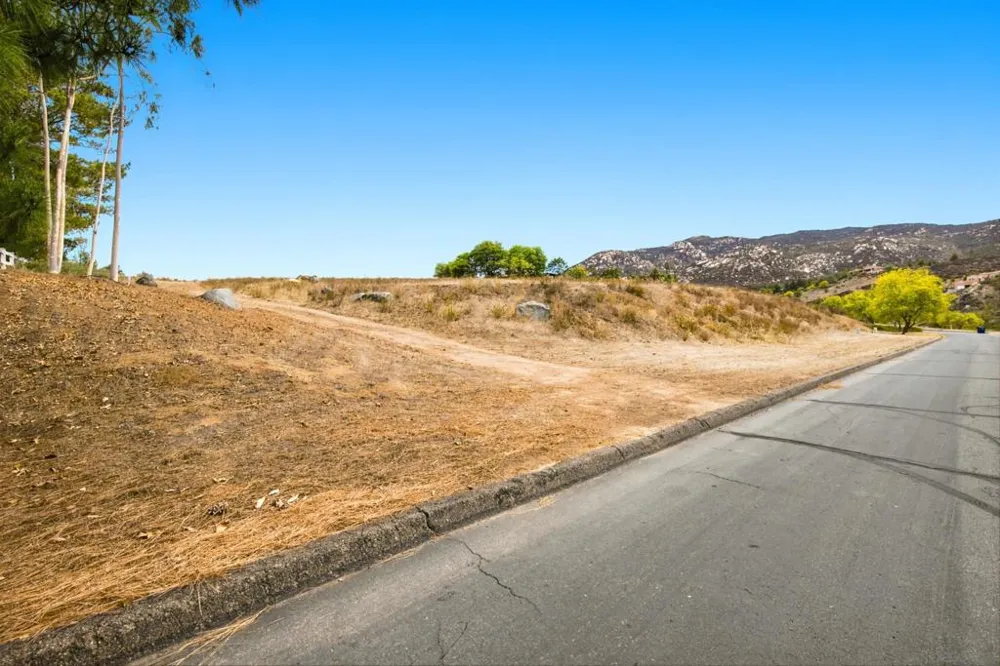 14788 Presilla Dr Jamul, CA 91935