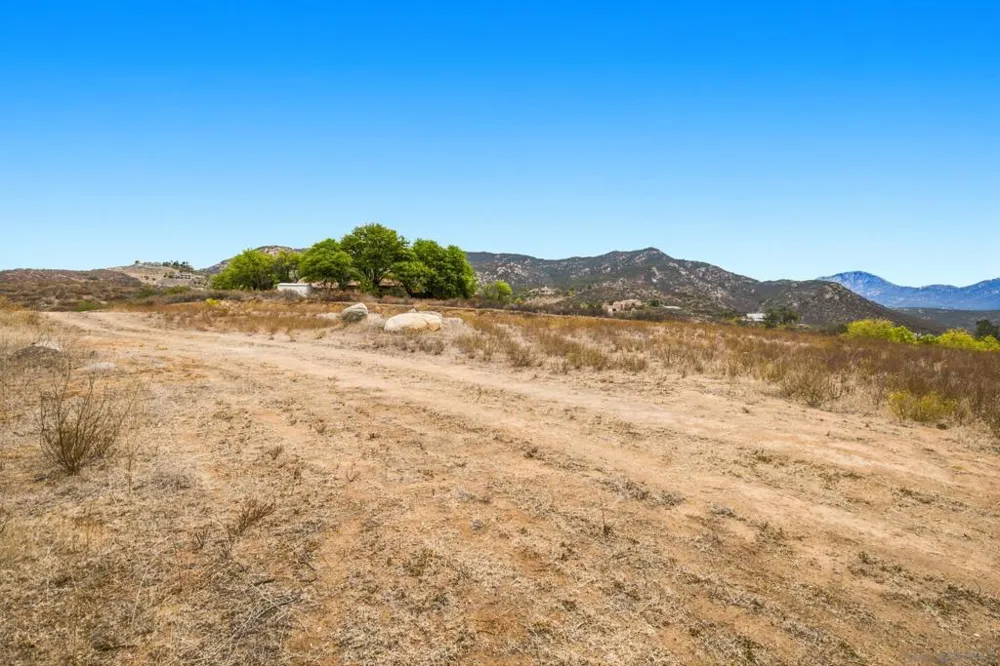 14788 Presilla Dr Jamul, CA 91935