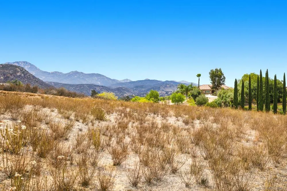 14788 Presilla Dr Jamul, CA 91935