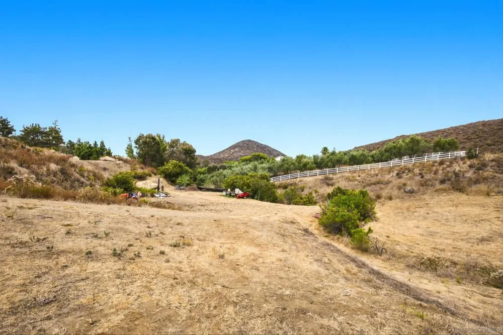14788 Presilla Dr Jamul, CA 91935