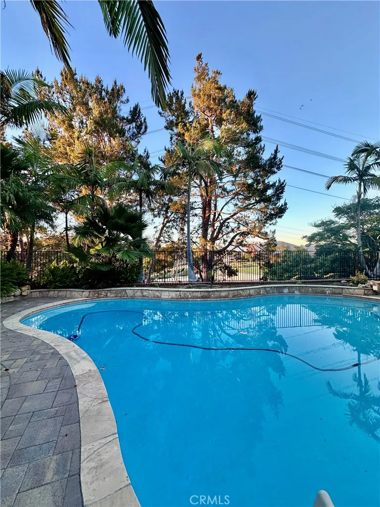 5 Heatherwood Aliso Viejo, CA 92656