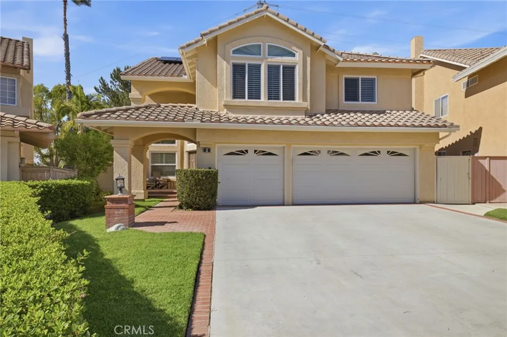 5 Heatherwood Aliso Viejo, CA 92656