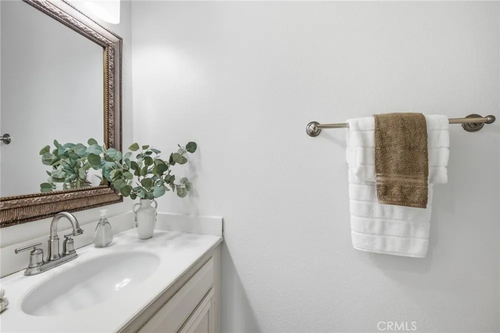 5 Heatherwood Aliso Viejo, CA 92656
