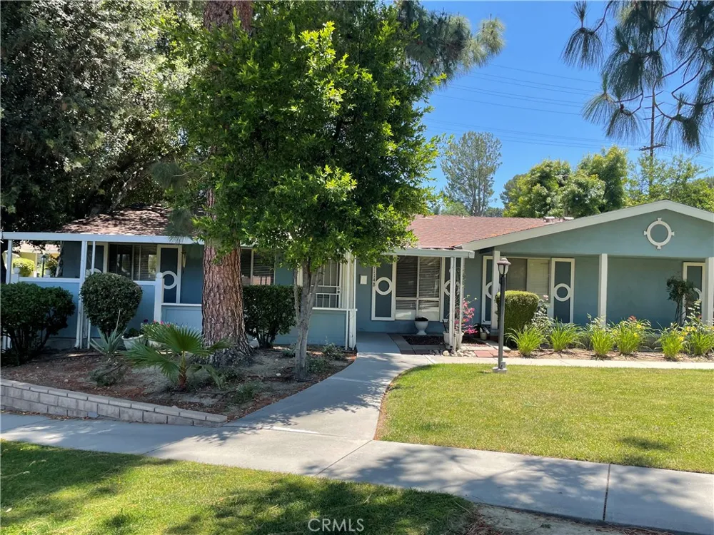 19114 AVE OF THE OAKS #B Newhall, CA 91321