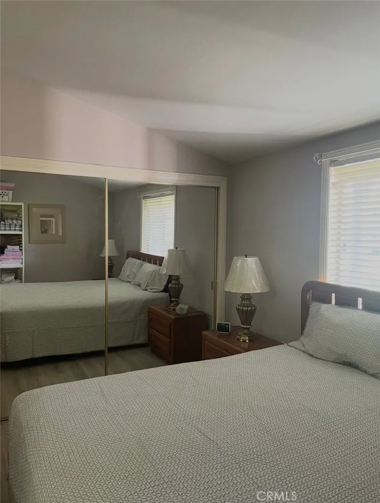 19114 AVE OF THE OAKS #B Newhall, CA 91321