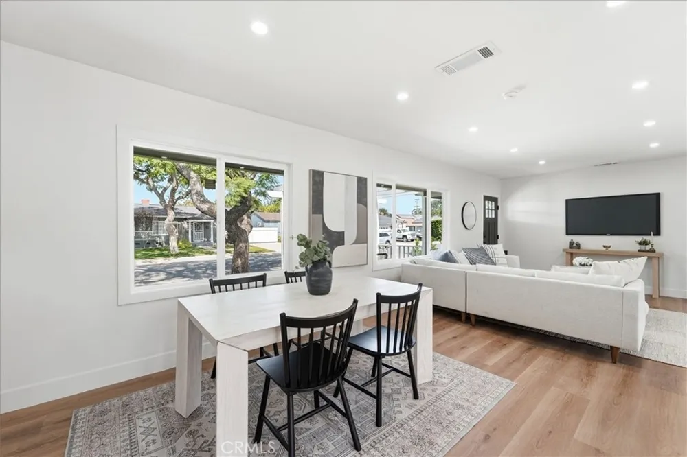 4126 Sebren Ave Lakewood, CA 90713