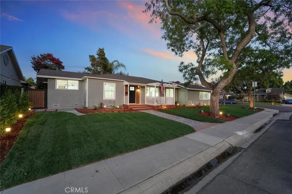 4126 Sebren Ave Lakewood, CA 90713