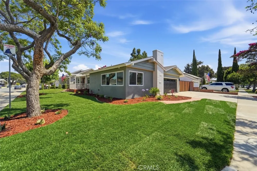 4126 Sebren Ave Lakewood, CA 90713