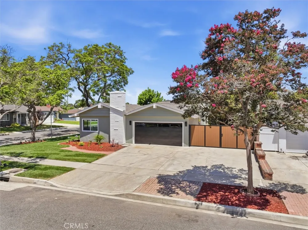 4126 Sebren Ave Lakewood, CA 90713