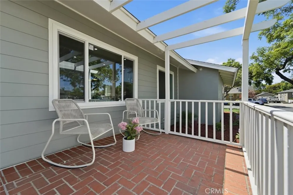 4126 Sebren Ave Lakewood, CA 90713
