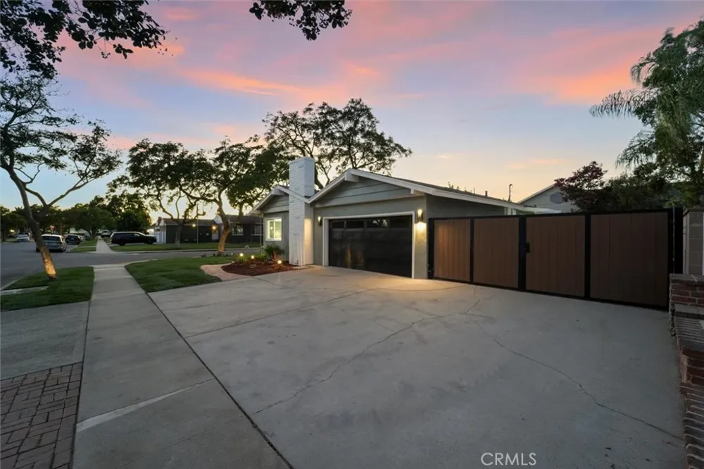 4126 Sebren Ave Lakewood, CA 90713