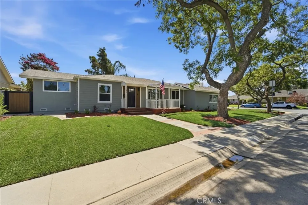 4126 Sebren Ave Lakewood, CA 90713
