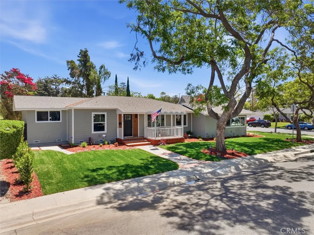 4126 Sebren Ave Lakewood, CA 90713