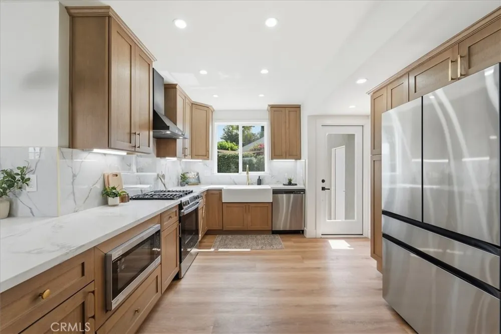 4126 Sebren Ave Lakewood, CA 90713