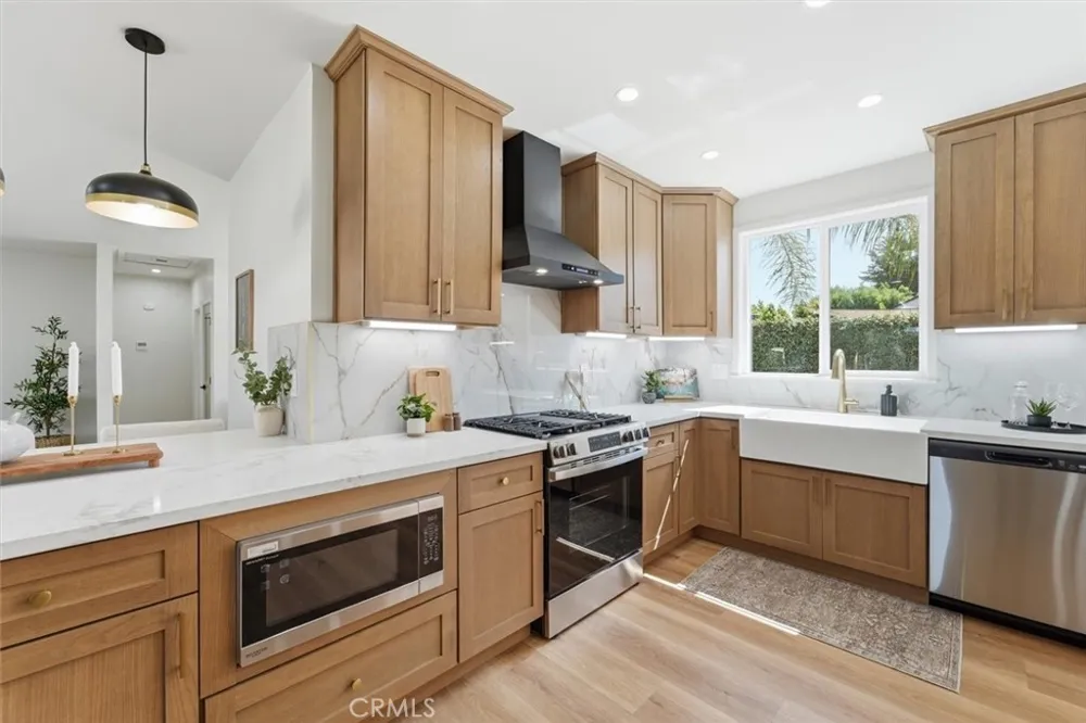 4126 Sebren Ave Lakewood, CA 90713