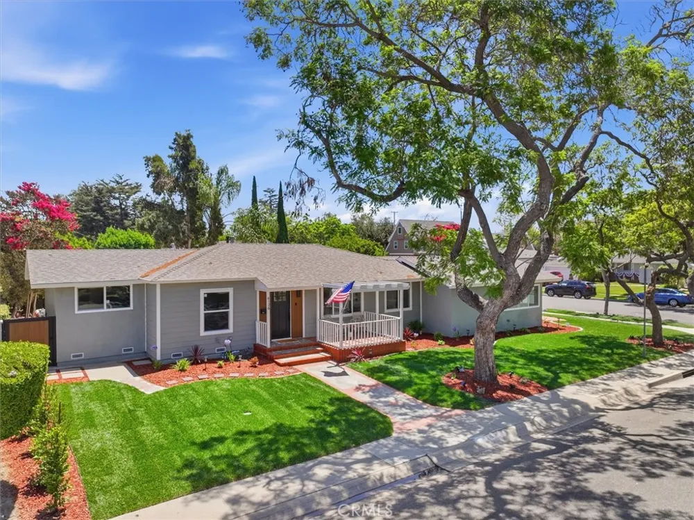 4126 Sebren Ave Lakewood, CA 90713