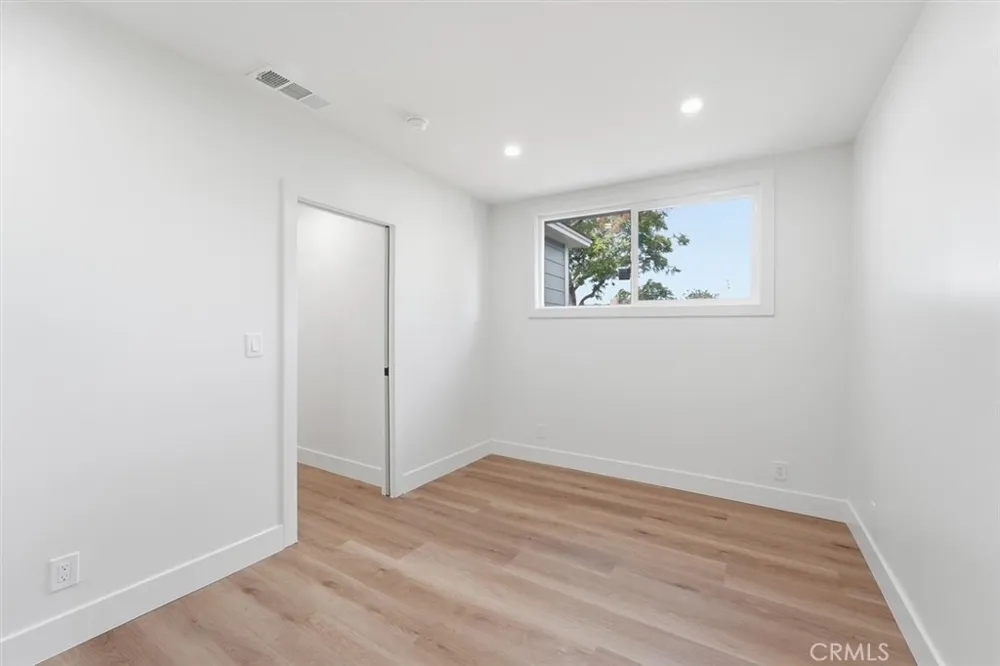 4126 Sebren Ave Lakewood, CA 90713