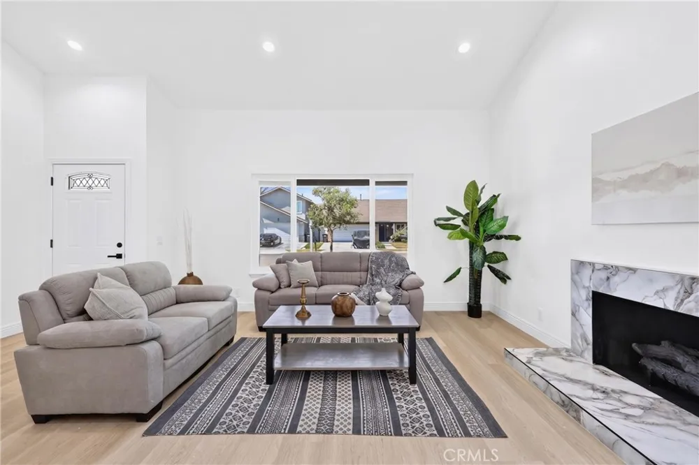 12412 Viarna Street Cerritos, CA 90703