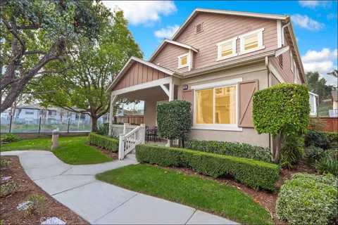 10 Bluff Cove