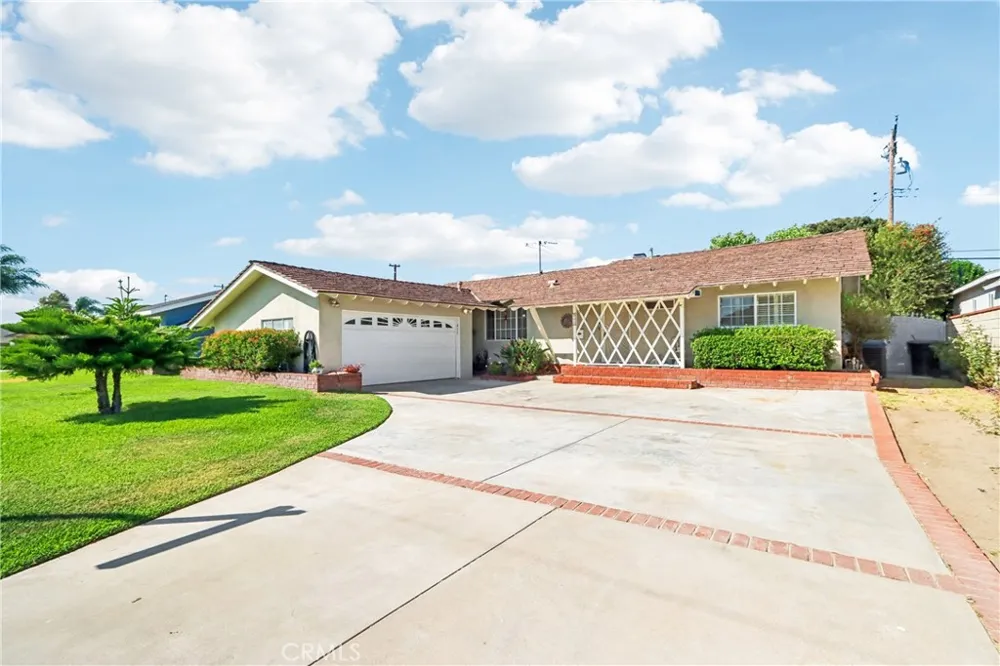 911 W Lucille Avenue West Covina, CA 91790