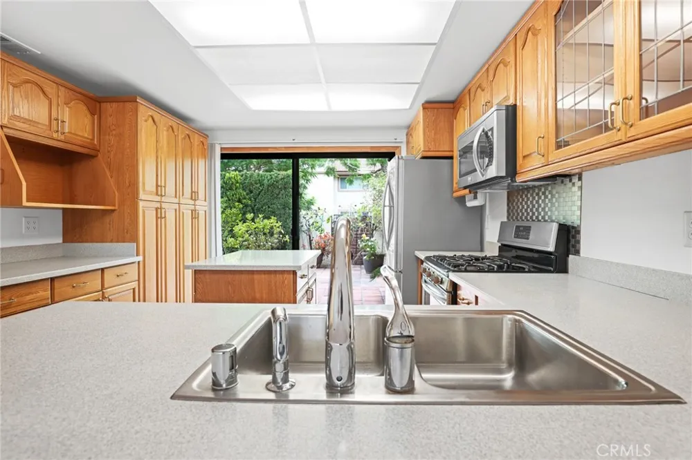 8402 Sunbeam Cir Huntington Beach, CA 92646