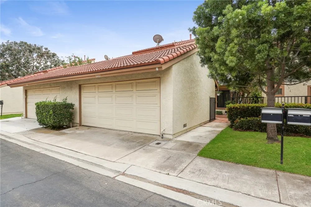 8402 Sunbeam Cir Huntington Beach, CA 92646