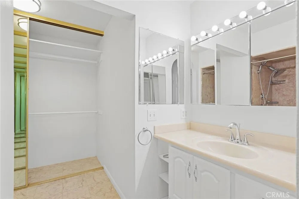 8402 Sunbeam Cir Huntington Beach, CA 92646