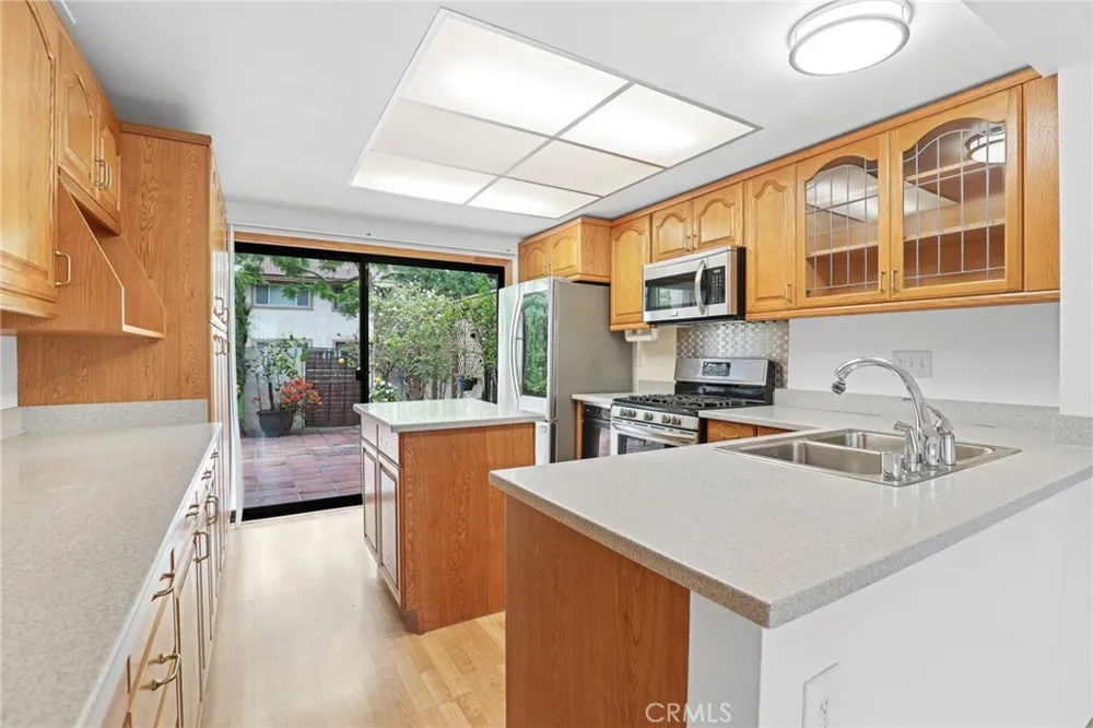 8402 Sunbeam Cir Huntington Beach, CA 92646