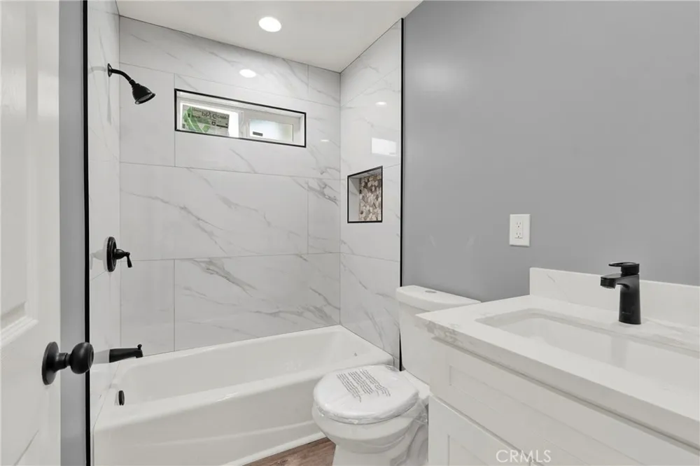 5646 Deodar #B Montclair, CA 91763