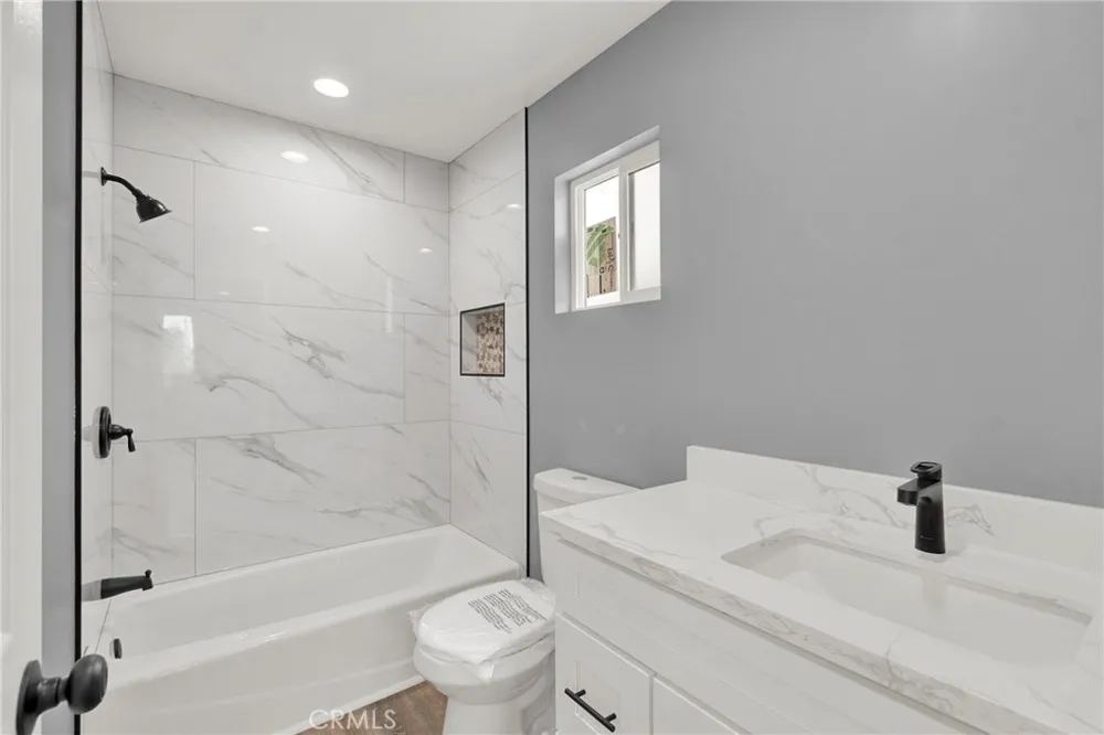 5646 Deodar #B Montclair, CA 91763