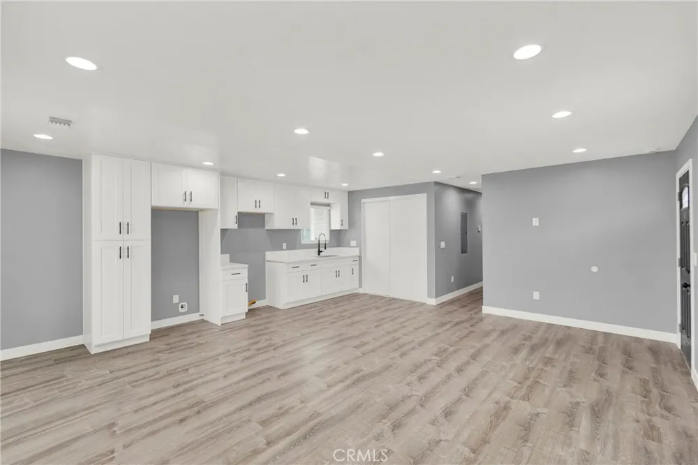 5646 Deodar #B Montclair, CA 91763