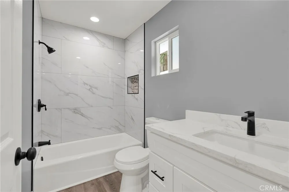 5646 Deodar #B Montclair, CA 91763