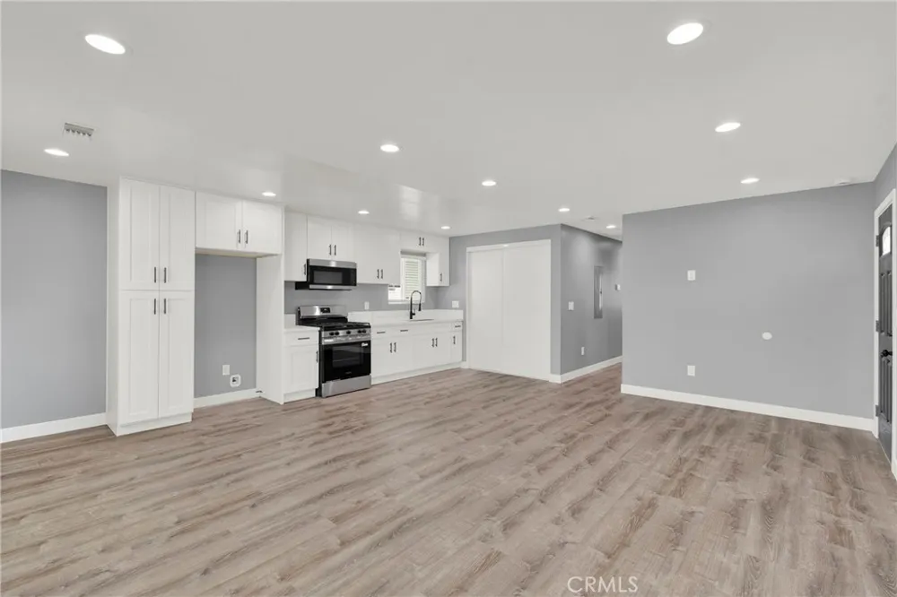 5646 Deodar #B Montclair, CA 91763