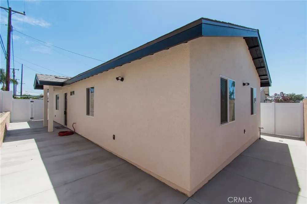 5646 Deodar #B Montclair, CA 91763
