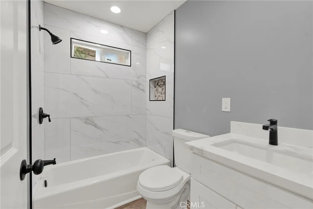 5646 Deodar #B Montclair, CA 91763