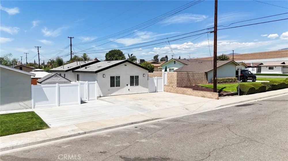 5646 Deodar #B Montclair, CA 91763