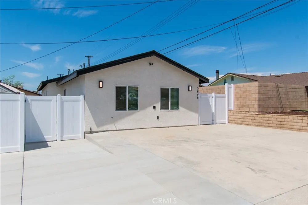 5646 Deodar #B Montclair, CA 91763