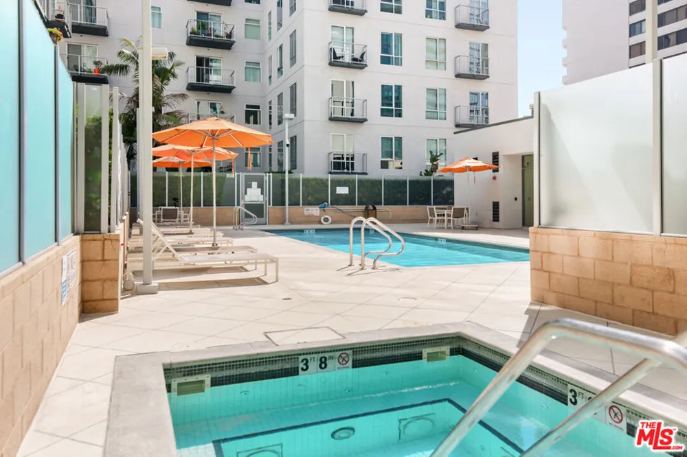 645 W 9th Street #237 Los Angeles, CA 90015
