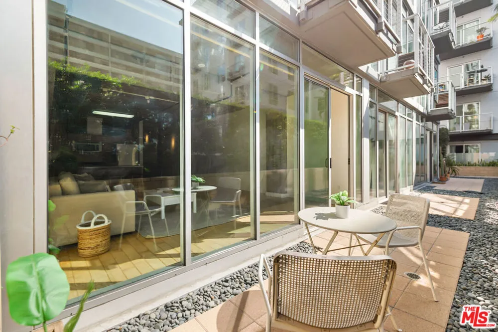 645 W 9th Street #237 Los Angeles, CA 90015
