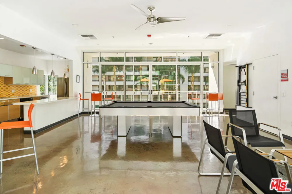 645 W 9th Street #237 Los Angeles, CA 90015