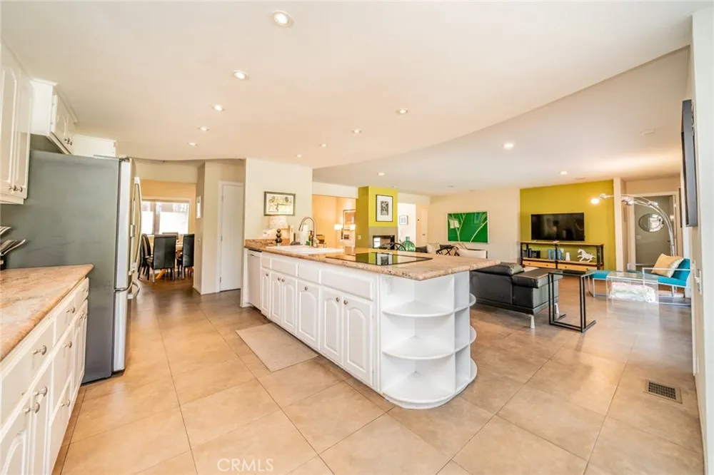 1600 E Palm Tree Drive Palm Springs, CA 92264