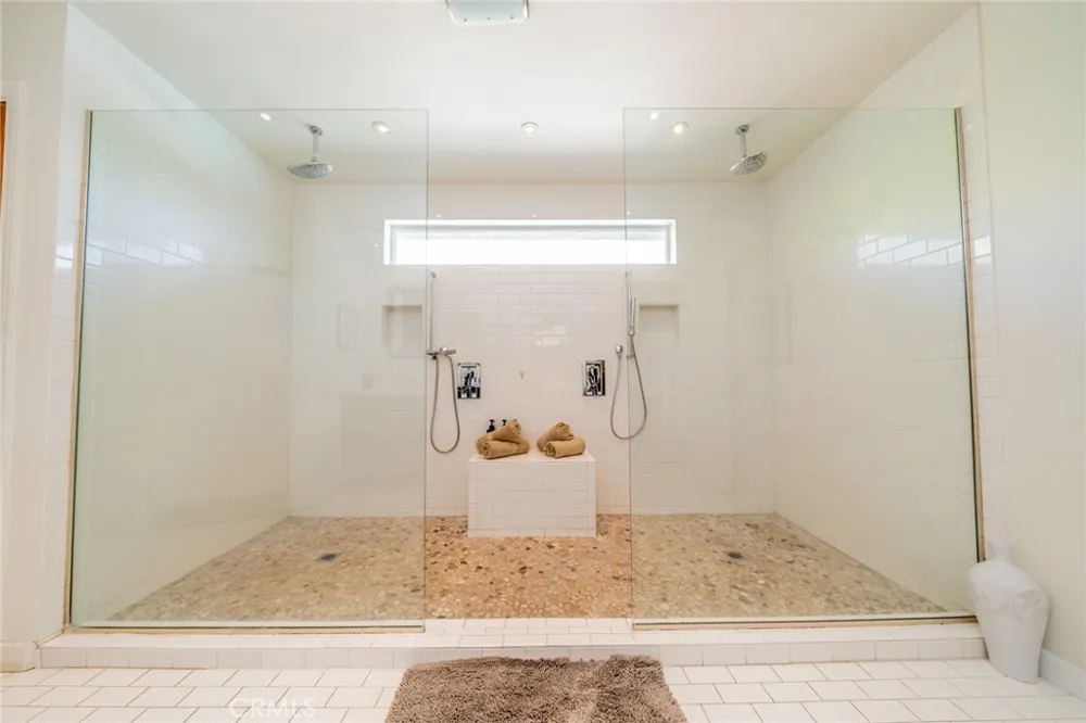 1600 E Palm Tree Drive Palm Springs, CA 92264