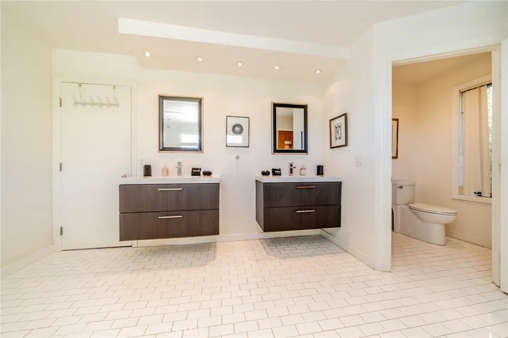 1600 E Palm Tree Drive Palm Springs, CA 92264